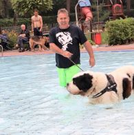 Zwemmen met honden, 17-9-2023 087